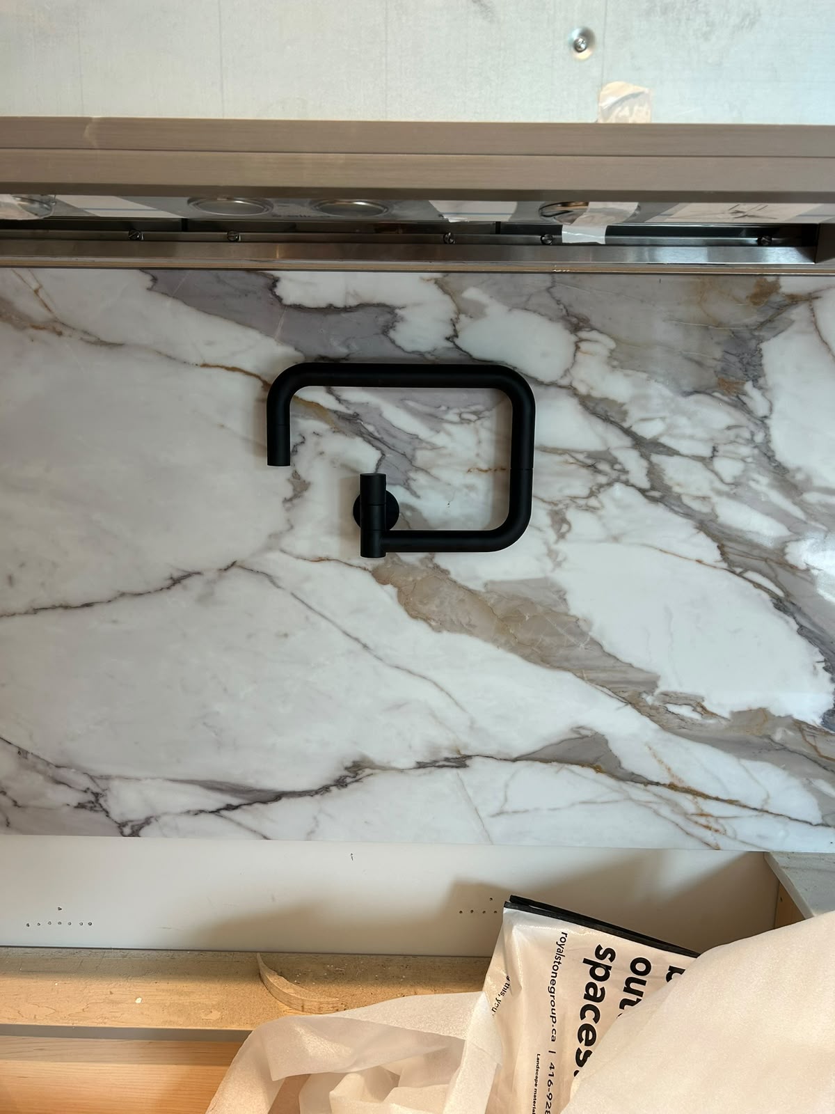 Clean washroom installation work